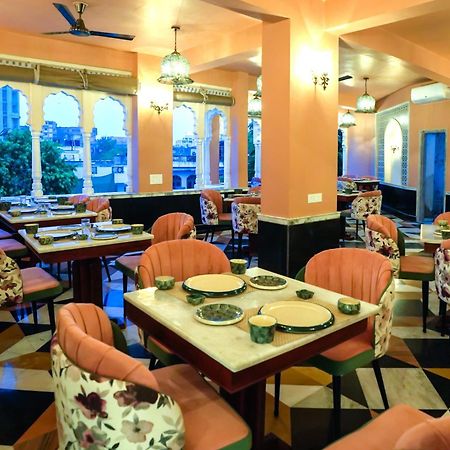 Dev Mahal - A Boutique Heritage Hotel Dźajpur Zewnętrze zdjęcie