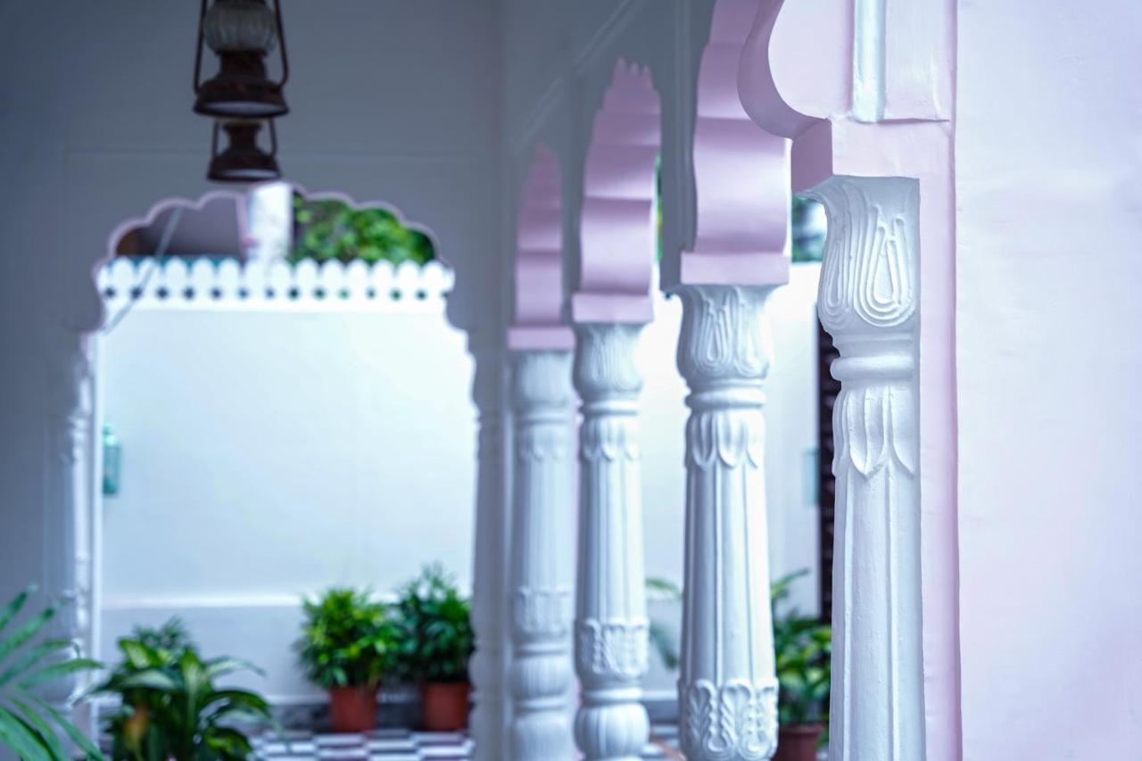 Dev Mahal - A Boutique Heritage Hotel Dźajpur Zewnętrze zdjęcie