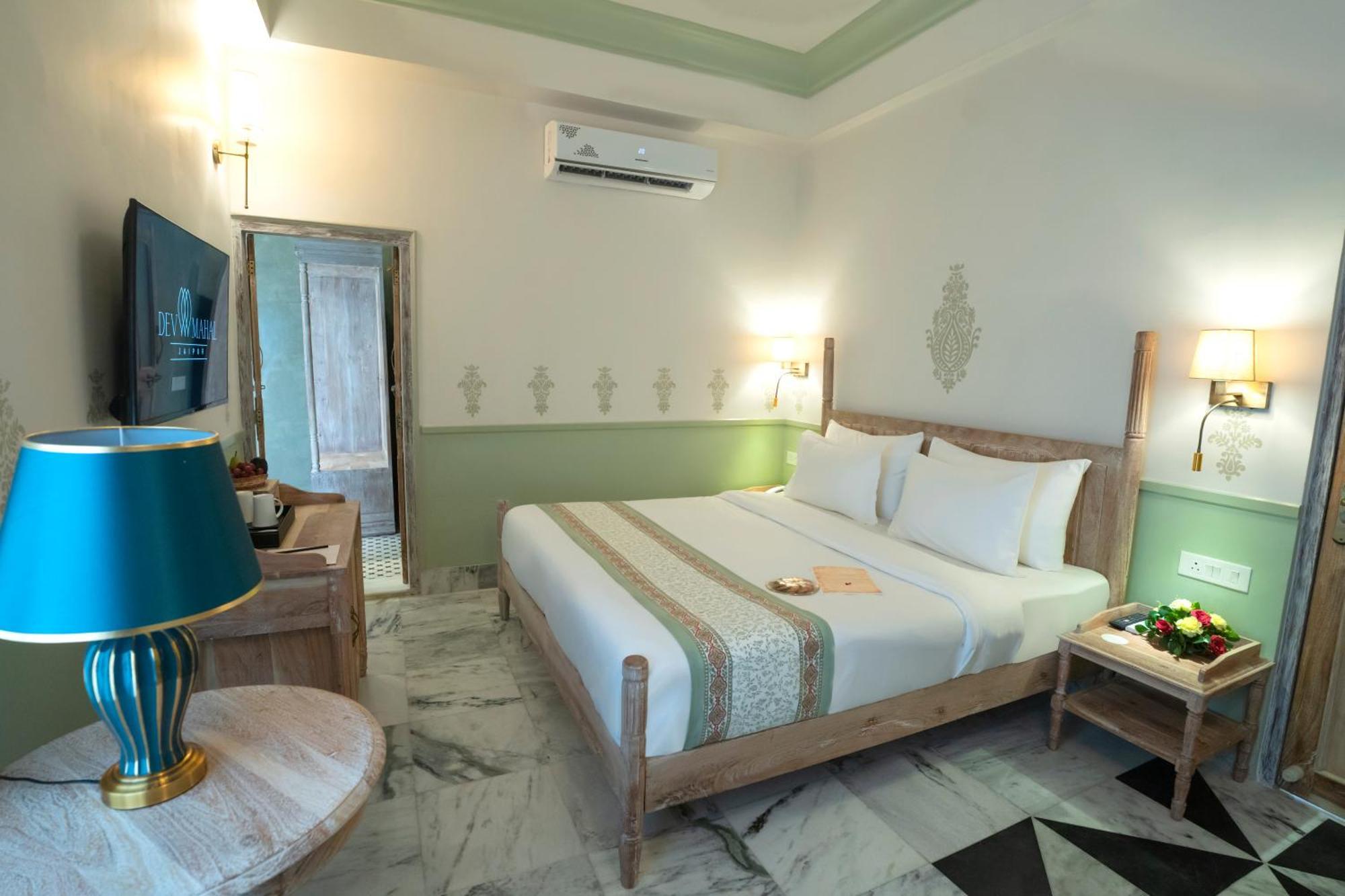 Dev Mahal - A Boutique Heritage Hotel Dźajpur Zewnętrze zdjęcie