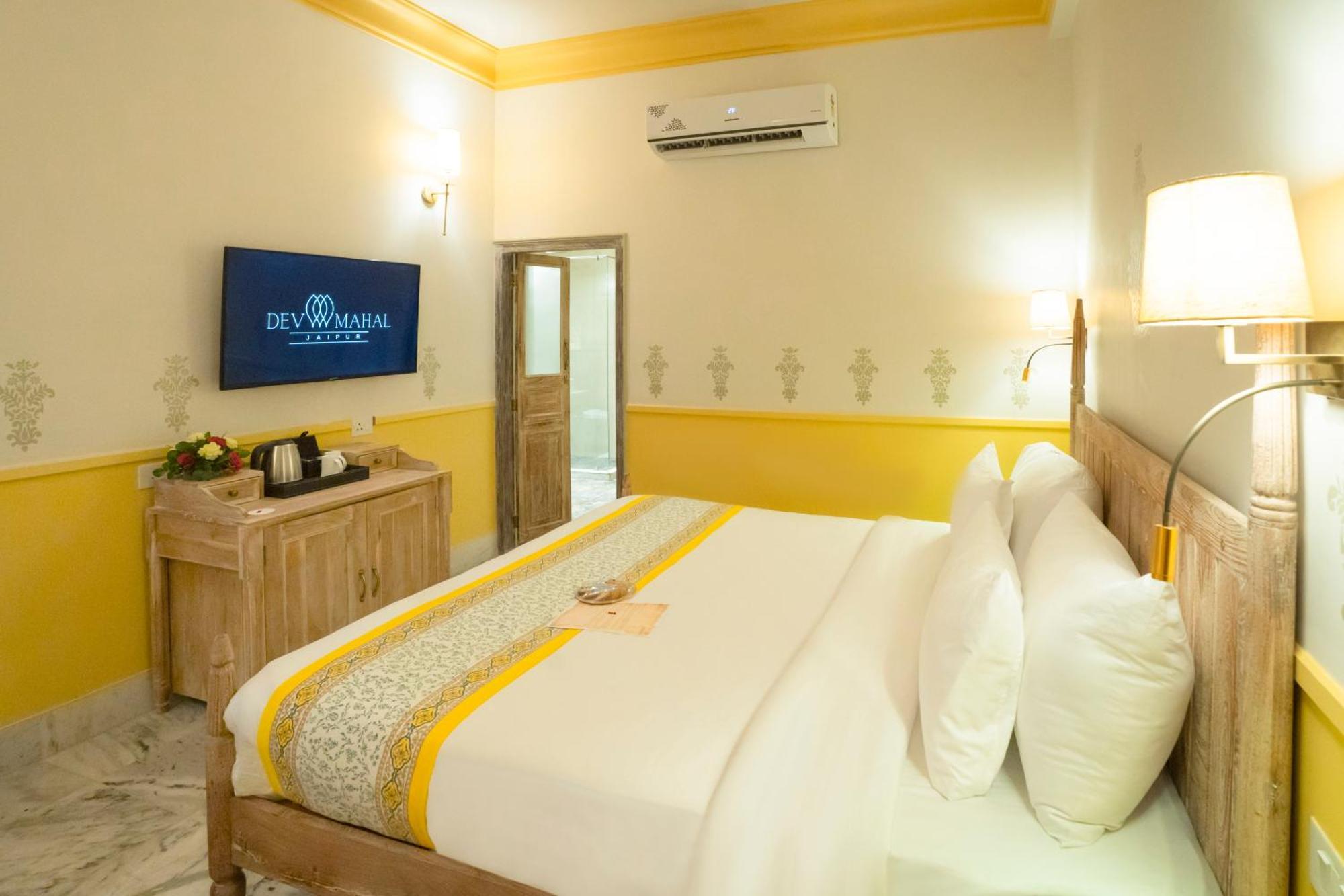 Dev Mahal - A Boutique Heritage Hotel Dźajpur Zewnętrze zdjęcie