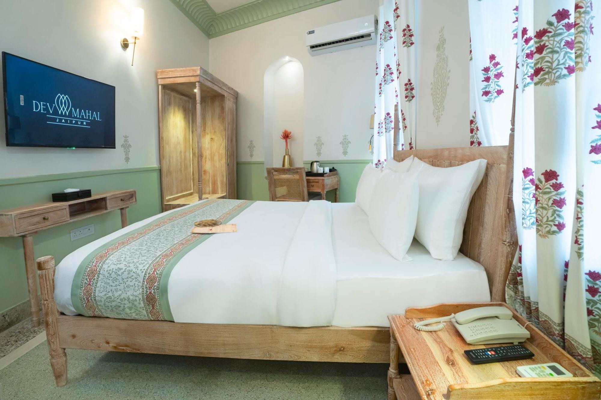 Dev Mahal - A Boutique Heritage Hotel Dźajpur Zewnętrze zdjęcie