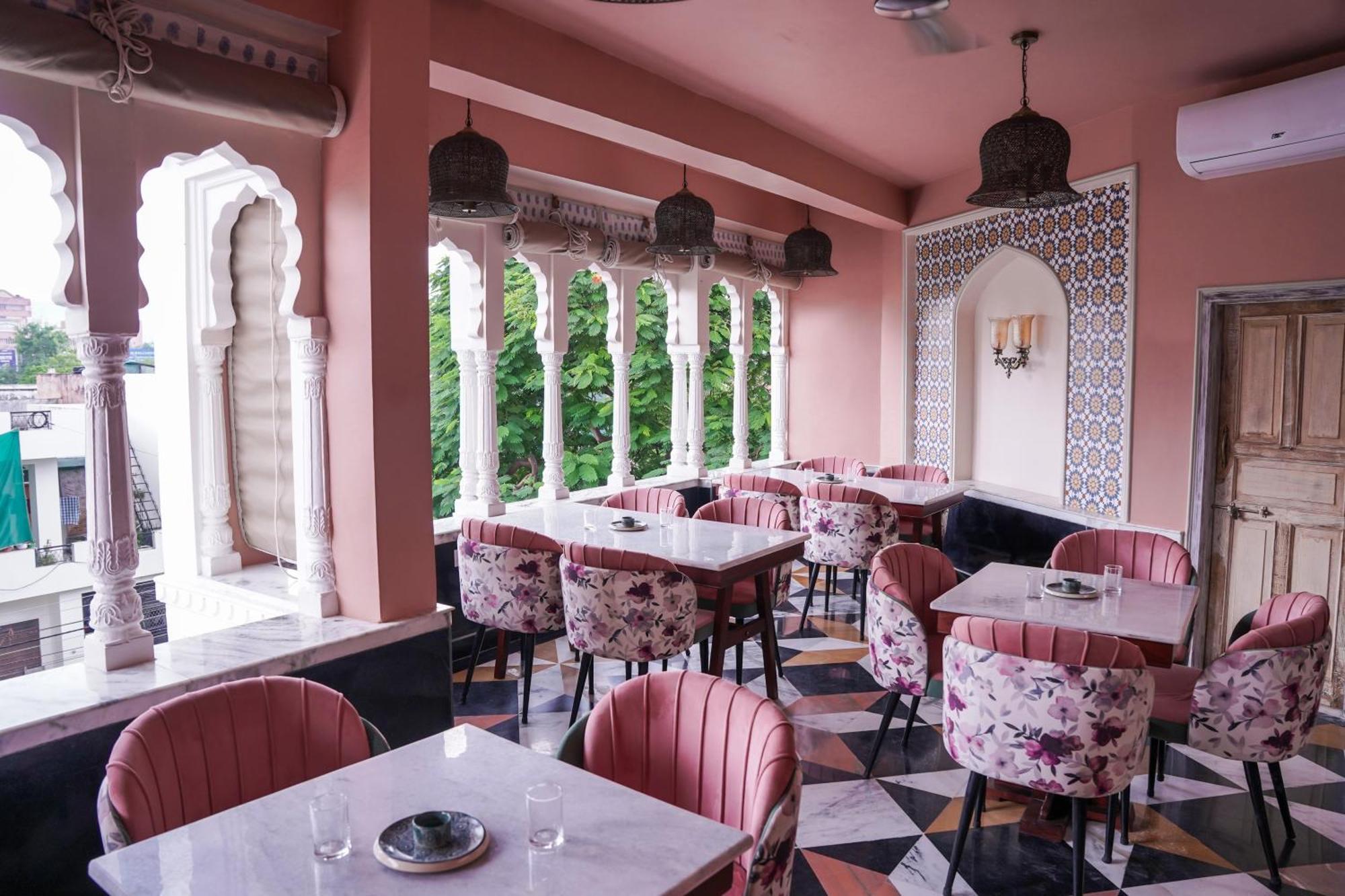 Dev Mahal - A Boutique Heritage Hotel Dźajpur Zewnętrze zdjęcie