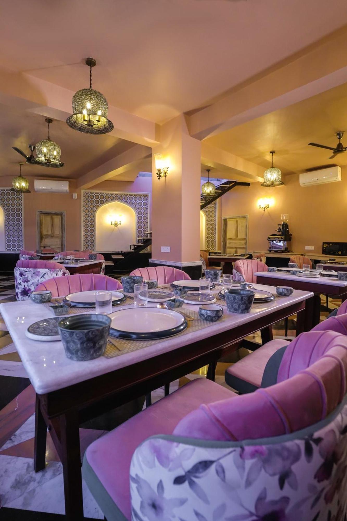 Dev Mahal - A Boutique Heritage Hotel Dźajpur Zewnętrze zdjęcie