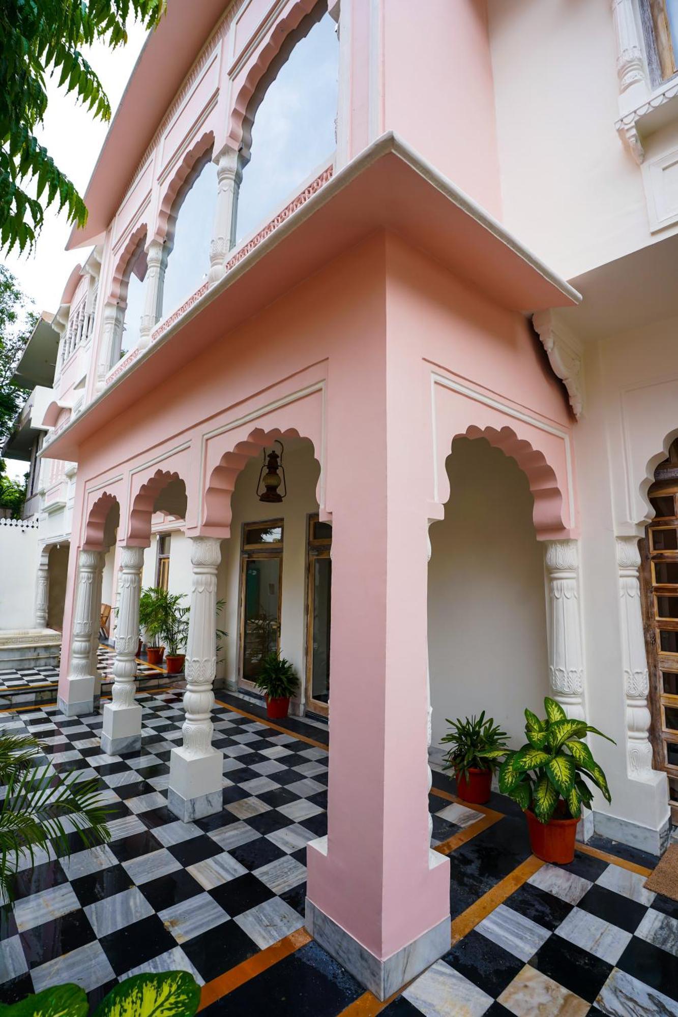 Dev Mahal - A Boutique Heritage Hotel Dźajpur Zewnętrze zdjęcie