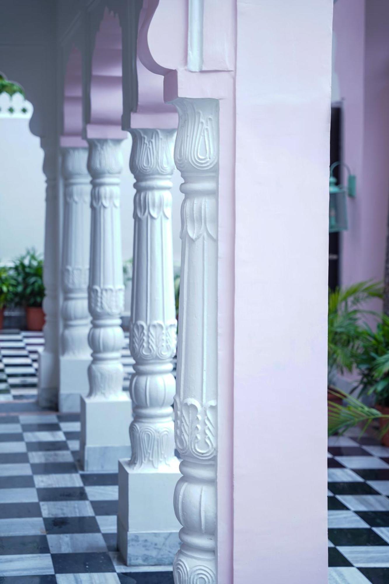 Dev Mahal - A Boutique Heritage Hotel Dźajpur Zewnętrze zdjęcie