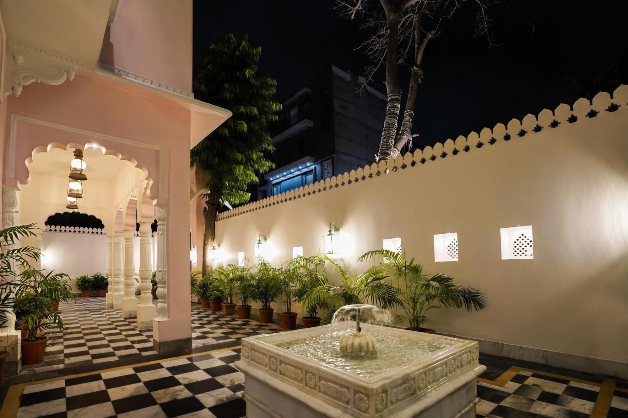 Dev Mahal - A Boutique Heritage Hotel Dźajpur Zewnętrze zdjęcie